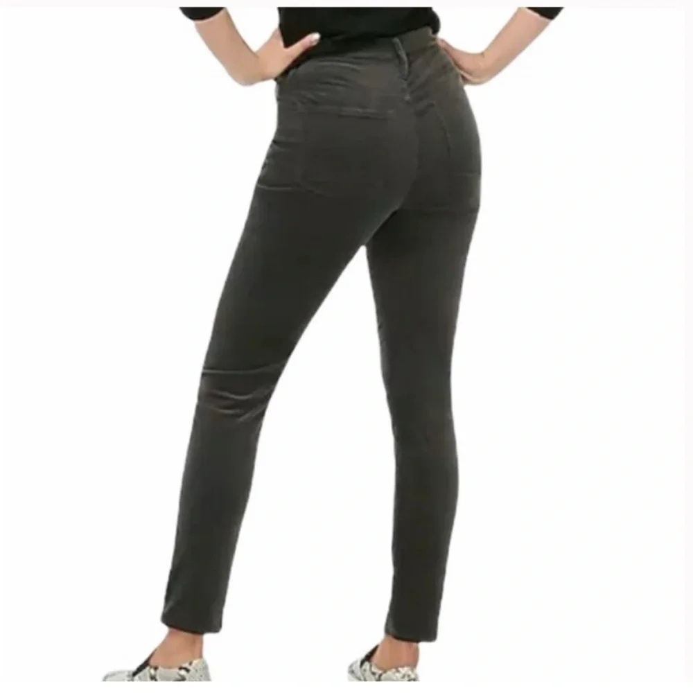 J. Crew 9” High Rise Skinny Button Fly Corduroy‎ Gray Jeans Size 28